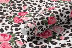 Papel de Parede Animal de Oncinha com Flores 