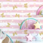 Papel de Parede Borboletas Douradas com Fundo Rosa