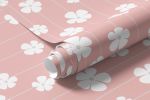 Papel de Parede Infantil Listras Floral Fundo Rosa
