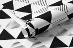 Papel de Parede Triângulos Listrados Preto e Branco