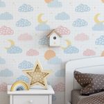 Papel de Parede Infantil com Nuvens Coloridas