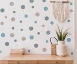 Kit Adesivos de Parede Infantil Bolinhas Tons de Azul - 144 Unidades