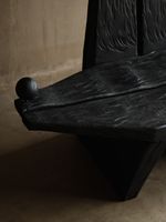 POLTRONA ANUNAQUI