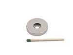 Ímã de neodímio anel 30x5 mm furo escareado 10x6 mm - N42