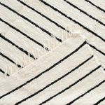 Tapete Artesanal Peludo Basic Scandinavo Cru com Listras Pretas 150x300
