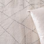 Tapete para Sala Grande Fantasy Estonado Riscado Off White 02 240x340