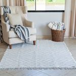 Tapete Artesanal Peludo Dupla Face Scandinavo Quadriculado Cinza 150x250