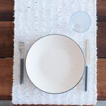 Trilho de Mesa em Algodão Lace Cru e Branco 200m