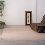 Tapete Artesanal Trama Basic Extra Grande para Sala Liso Areia 250x300