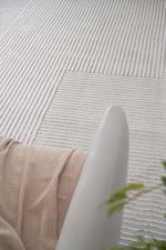Tapete Sala Perfil Leve Caspian Lines Off White e Bege 300x400