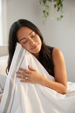 Jogo de Cama Bambu Genevê 300 Fios Branco e Fendi King