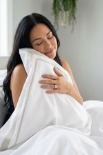 Jogo de Cama Bambu Genevê 300 Fios Branco e Bege King