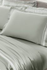 Jogo de Cama Bambu Genevê 300 Fios Verde e Branco Queen