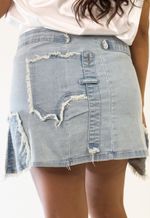 Saia De Dois Botões e Bolsos Assimétricos Jeans