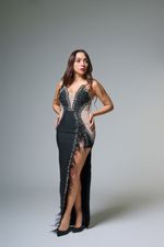 Vestido Longo Pérolas E Plumas