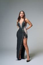 Vestido Longo Pérolas E Plumas