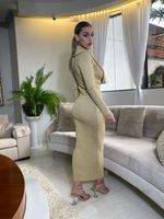 Vestido Midi Manga Longa Com Gola Degage