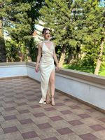 Vestido De Seda Assimétrico