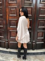 Vestido Curto De Manga Única Beige