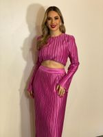 Conjunto Midi Plissado de Saia e Blusa com Mangas