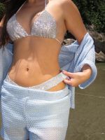 Biquíni Celeste Duas Peças com Strass Brilhante – Tecido Premium Praia