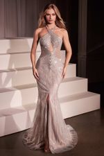 Vestido Longo Prata Silver Luxo com Brilho, Decote Halter e Fenda