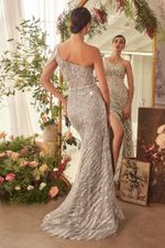 Vestido Longo Prata com Brilho, Um Ombro Só e Fenda