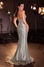 Vestido Longo Strapless com Corset Estruturado e Saia Inteira com Brilho Prateado 