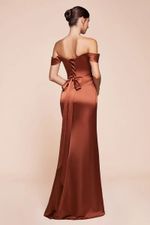 Vestido Longo Ombro a Ombro com Fenda Terracota
