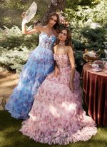 Vestido Longo em Tule Florido com Babados