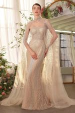 Vestido Longo com Tule e Vidrilhos Champagne 