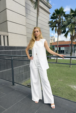 Conjunto Blusa Assimétrica e Calça Pantalona Branco