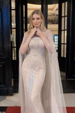 Vestido Longo com Tule e Vidrilhos Champagne 