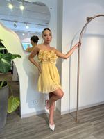 Vestido Curto Drapeado com Flores Amarelo