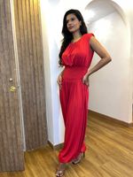 Macacão Aladinho Elegante com Caimento Fluido Vermelho
