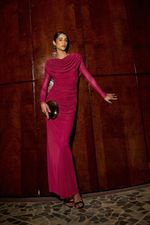 Vestido Longo Manga Longa com Fenda Fucsia 