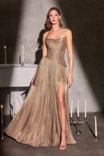 Vestido Longo Ombro a Ombro Plissado com Fenda Marrom