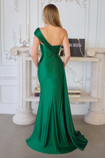 Vestido Longo Um Ombro Só Drapeado com Fenda e Cauda Verde