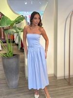 Vestido Midi Tomara que Caia com Cinto Azul