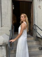 Vestido Midi Frente Única com Amarração no Pescoço Branco
