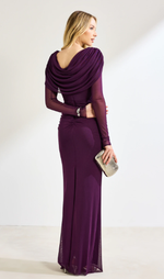 Vestido Longo Manga Longa com Fenda Uva