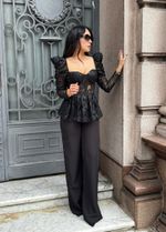 Blusa Manga Comprida com Detalhe Paête Preto