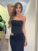 Vestido Longo Tomara que Caia com Fenda na Cadeira Preto