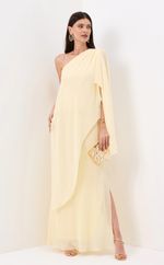 Vestido Longo Um Ombro Com Capa