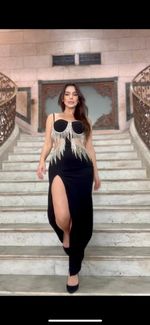 Vestido Longo Com Correntes De Strass