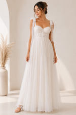 Vestido Noiva Tule Base Curta em Renda 