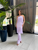 Vestido Frente Única com Franjas e Flor Lilás