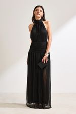 Vestido Longo com Gola Alta Cintura Drapeada Preto