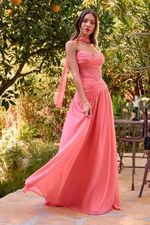 Vestido Longo Drapeado sem Alças com Corset Salmão