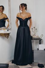 Vestido Longo Ombro a Ombro Tipo Corsete, Saia Ampla Preto